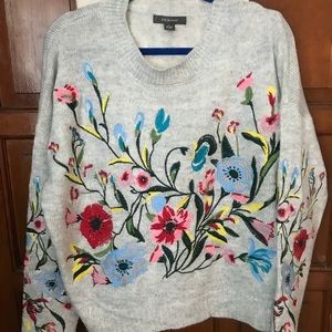 Foral sweater